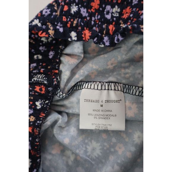 Threads 4 Thought TWA1752 Women's Sz M Navy Multi Floral Print Gwyneth Shorts - Picture 5 of 7